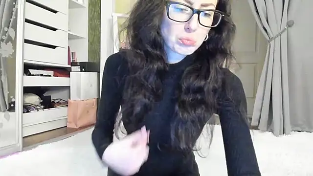 Snapshot of Baby_Jewel chatting on 11-11-25, 11:10 Baby Jewel online show from 11-11-25, 11:10