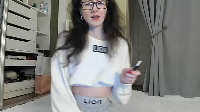 Snapshot of Baby_Jewel chatting on 11-20-25, 11:10 Baby Jewel online show from 11-20-25, 11:10