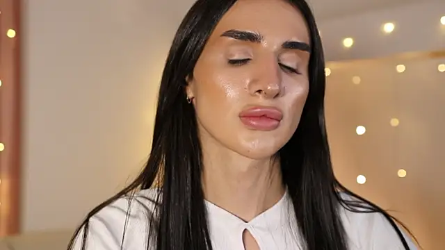 Kim Oberlin  online show from 02-07-25, 05:18