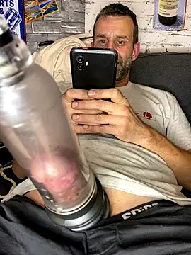 Snapshot of Gilgamesch1704 chatting on 09-18-25, 07:16 Gilgamesch1704 online show from 09-18-25, 07:16