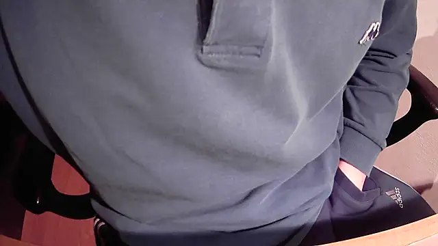 Snapshot of maxdoingthings chatting on 01-26-25, 04:20 maxdoingthings online show from 01-26-25, 04:20