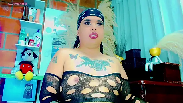 nauthyvalentina online show from 02-14-26, 04:37