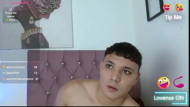 Snapshot of couple_lovelyds chatting on 10-14-25, 08:42 couple lovelyds online show from 10-14-25, 08:42