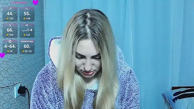 Snapshot of JaneLaJewel chatting on 10-10-25, 01:21 JaneLaJewel online show from 10-10-25, 01:21