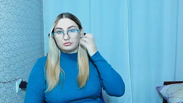 Snapshot of JaneLaJewel chatting on 10-26-25, 01:06 JaneLaJewel online show from 10-26-25, 01:06