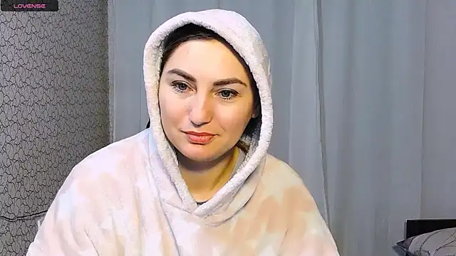 Snapshot of JaneLaJewel chatting on 11-02-25, 01:46 JaneLaJewel online show from 11-02-25, 01:46