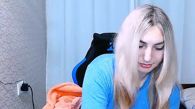 Snapshot of JaneLaJewel chatting on 11-05-25, 06:19 JaneLaJewel online show from 11-05-25, 06:19