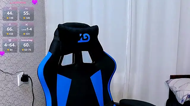 Snapshot of JaneLaJewel chatting on 11-07-25, 02:50 JaneLaJewel online show from 11-07-25, 02:50