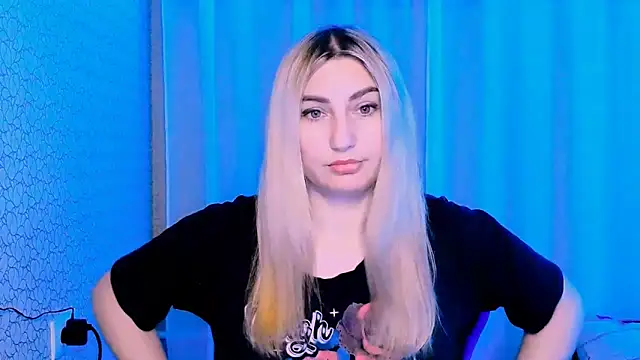 Snapshot of JaneLaJewel chatting on 11-21-25, 02:05 JaneLaJewel online show from 11-21-25, 02:05