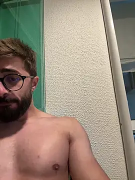 Snapshot of gabrielc27 chatting on 10-15-25, 10:54 gabrielc27 online show from 10-15-25, 10:54