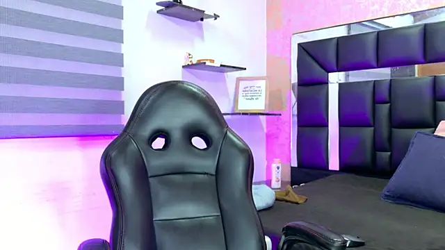 Sofia martiin online show from 11-07-25, 03:06