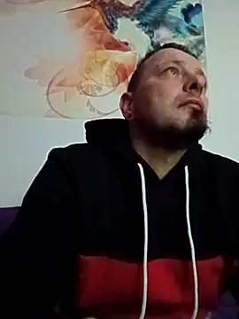 Snapshot of ich411983 chatting on 10-28-25, 10:34 ich411983 online show from 10-28-25, 10:34