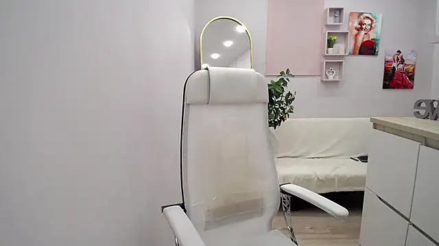 Milla Cutie18 online show from 02-11-26, 05:23