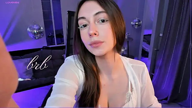 AveAngela online show from 12-19-25, 02:29