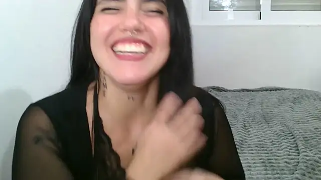 Snapshot of AbyCarson chatting on 12-23-24, 07:20 AbyCarson online show from 12-23-24, 07:20