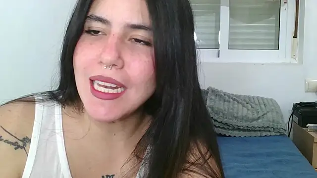 Snapshot of AbyCarson chatting on 01-14-25, 05:45 AbyCarson online show from 01-14-25, 05:45