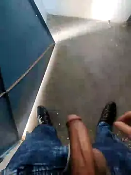 Snapshot of Masti441 chatting on 02-15-25, 06:33 Masti441 online show from 02-15-25, 06:33