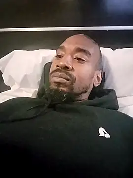 Snapshot of ElJudah7 chatting on 11-18-25, 06:18 ElJudah7 online show from 11-18-25, 06:18