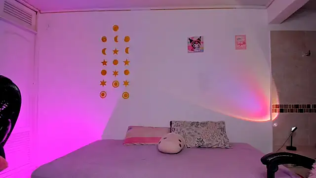 Snapshot of Kaoriyoshii chatting on 11-21-25, 03:49 Kaoriyoshii online show from 11-21-25, 03:49