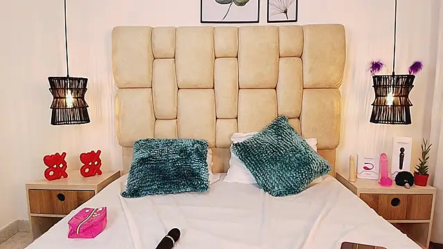 Snapshot of AdharaSmithh chatting on 03-03-25, 02:26 AdharaSmithh online show from 03-03-25, 02:26