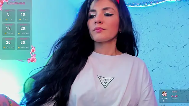 Snapshot of elissa_iris chatting on 11-14-25, 11:35 elissa iris online show from 11-14-25, 11:35