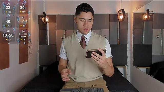 LiamNovak online show from 12-22-25, 11:18