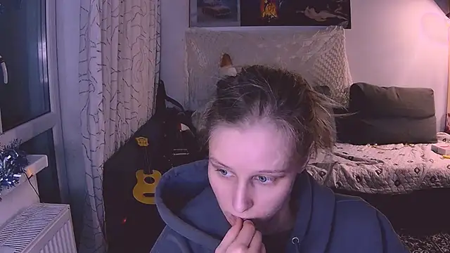 KatiKate online show from 01-11-25, 08:43