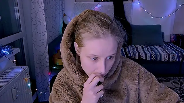 KatiKate online show from 02-03-25, 04:52