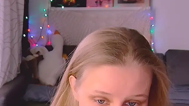 KatiKate online show from 03-04-25, 02:10