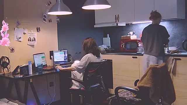 KatiKate online show from 03-07-25, 07:38