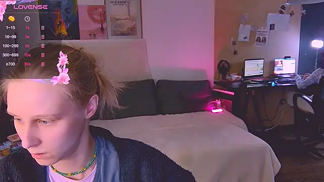 KatiKate online show from 03-13-25, 07:17