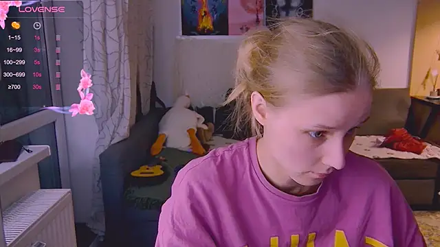 KatiKate online show from 03-21-25, 06:18