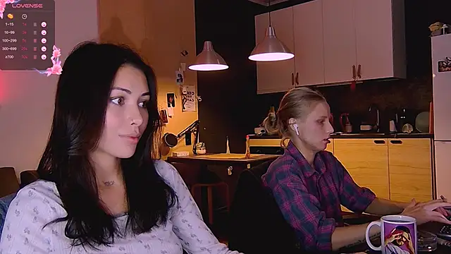 KatiKate online show from 10-06-25, 04:15