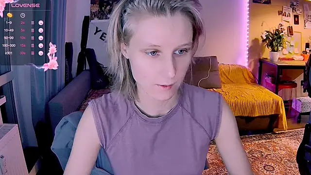 KatiKate online show from 11-28-25, 04:09