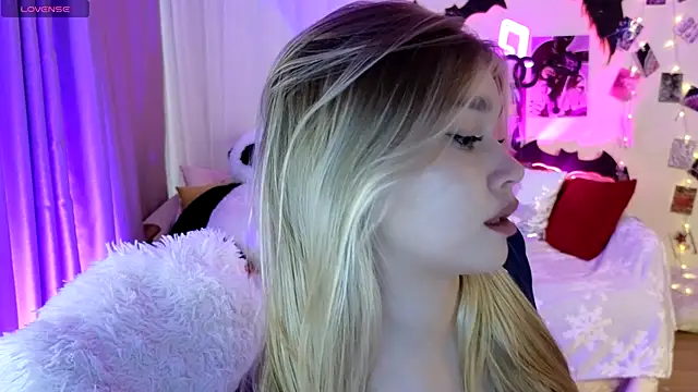 BattyMelody online show from 10-31-25, 10:16