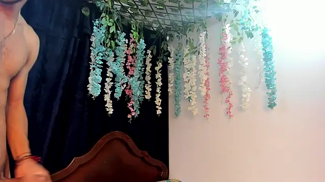 kattyandtom2 online show from 01-18-25, 06:24