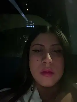 girl anni online show from 01-29-25, 12:01