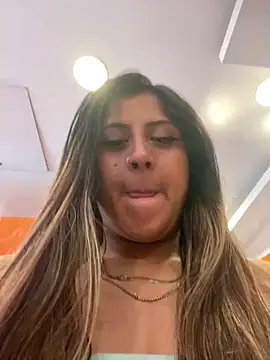 girl anni online show from 01-29-25, 03:37