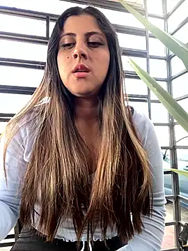 girl anni online show from 02-07-25, 09:37