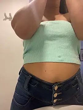 girl anni online show from 02-27-25, 08:42