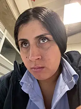 girl anni online show from 03-18-25, 01:43