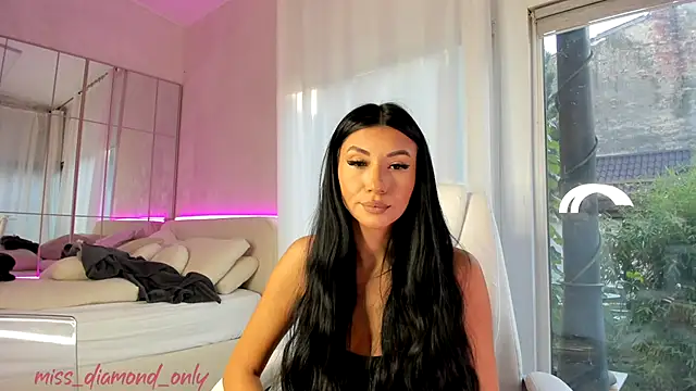 missdiamond  online show from 10-20-25, 06:25