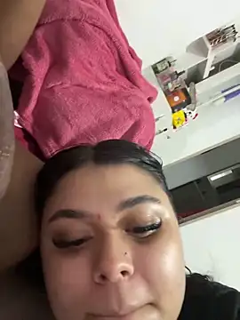 alissonfernandez  online show from 01-12-25, 01:00