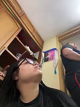 alissonfernandez  online show from 02-10-26, 11:36