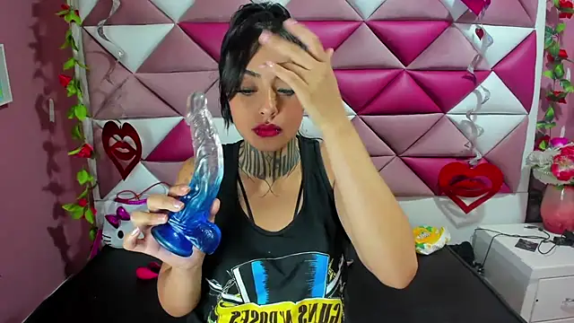 Snapshot of Lovely_celeste chatting on 01-18-25, 07:38 Lovely celeste online show from 01-18-25, 07:38