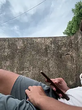 Snapshot of Desiboy___21 chatting on 10-28-25, 09:13 Desiboy 21 online show from 10-28-25, 09:13