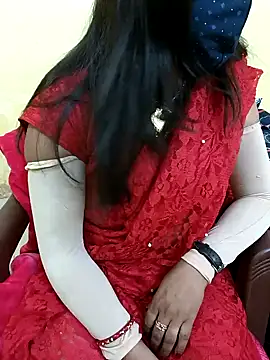 Snapshot of Simran-Kudi chatting on 12-26-24, 04:43 Simran-Kudi online show from 12-26-24, 04:43