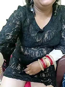 Snapshot of Simran-Kudi chatting on 01-06-25, 08:03 Simran-Kudi online show from 01-06-25, 08:03