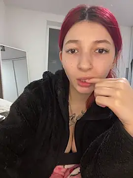Alissa kiss online show from 12-18-24, 12:21