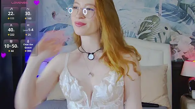 Snapshot of _AngelMoon_ chatting on 03-13-25, 07:42 AngelMoon online show from 03-13-25, 07:42